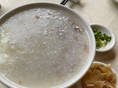 窝蛋牛肉粥-广东胜利宾馆西关粤中餐厅