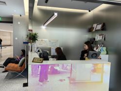 -丁和李朴美发沙龙