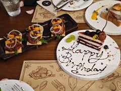 -Mark&Mars Restaurant