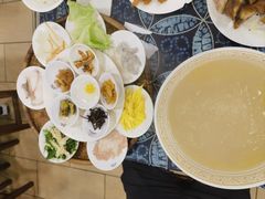 -桥香园云南过桥米线(金马碧鸡店)