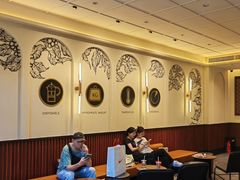 -瑞幸咖啡(江汉路中山大道店)