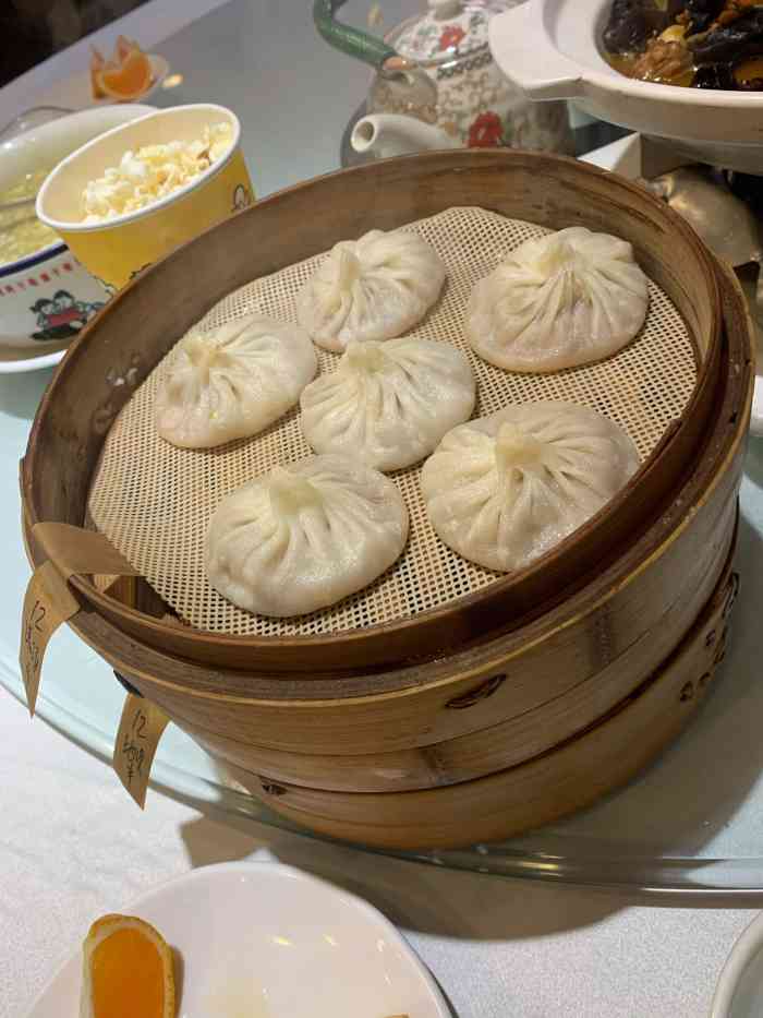 包子大王-"酱肉包子味道不错,莜面很香,糖醋丸子也好.