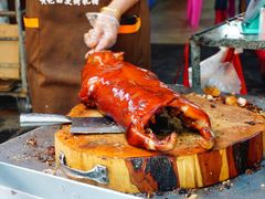 -黄记四更烤乳猪店