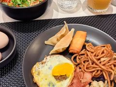 -维也纳酒店(华为广州研发中心罗冲围店)