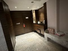 -上海虹桥西郊假日酒店