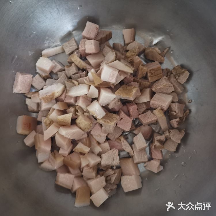 自制香喷喷的五花肉包子