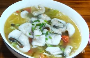 Sour Cabbage Squid Noodle Soup