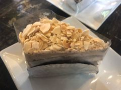-莓园冰淇淋店