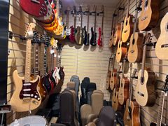 -柏斯音乐艺术中心·钢琴·吉他(世纪金源店)