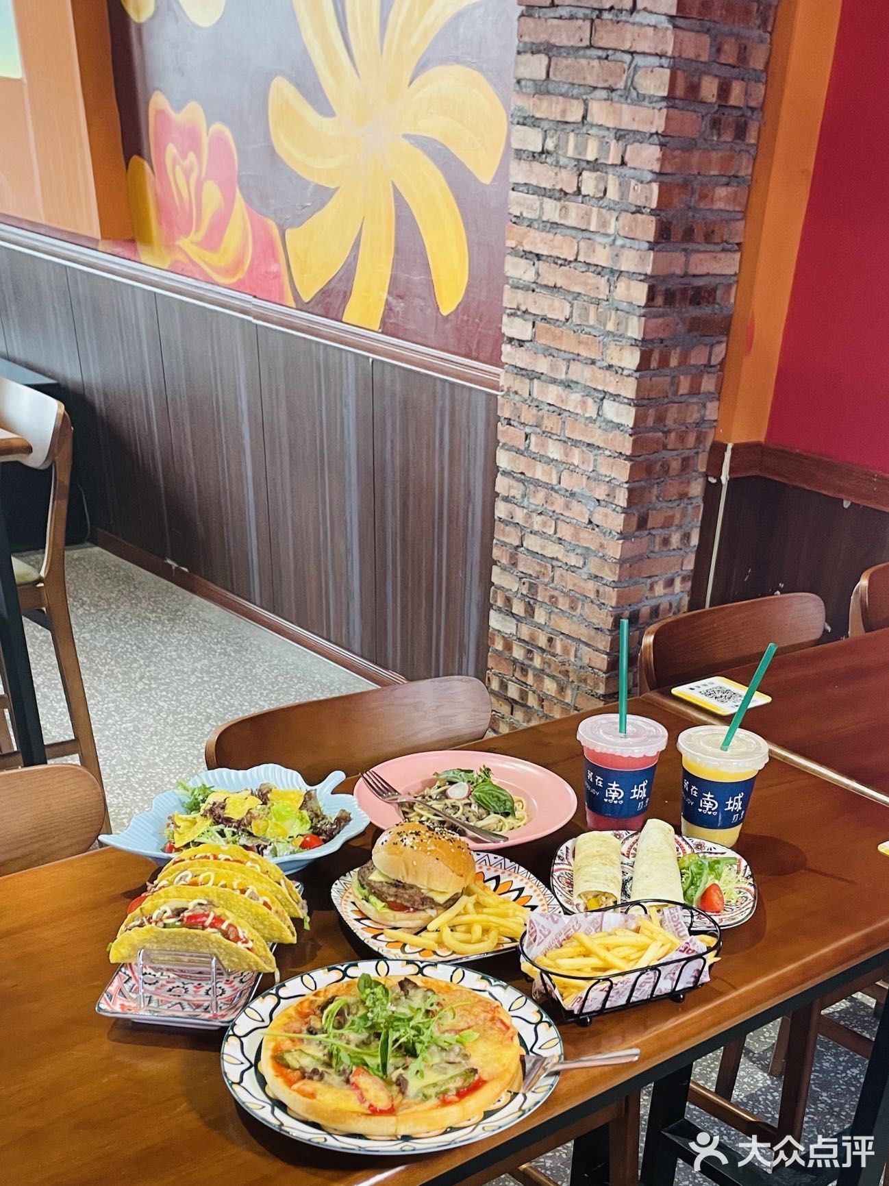 这家墨西哥餐厅，真是满满的氛围感