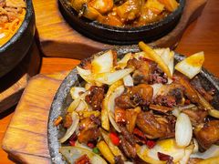 韩式瓦香鸡-鑫日千里马朝鲜族小馆(总店)