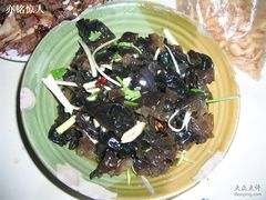 凉拌木耳-北京水岸山吧度假村(雁栖镇店)