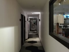 -拖板鞋咖啡旅行酒店(春熙路地铁站店)