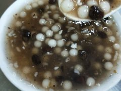 酒酿元宵-芳婆糕团店(王府大街店)