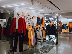 -i.t(湖滨银泰in77店)