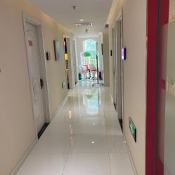 -咪咪比基尼脱毛专业店