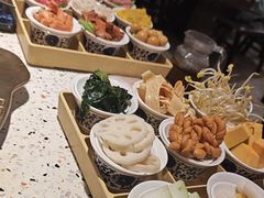 -红九格老火锅(三峡广场店)