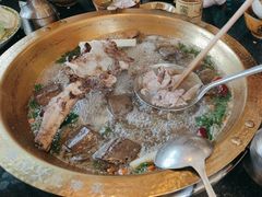 -周老三跷脚牛肉·全牛火锅(非遗传承店)