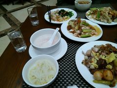 -山明水秀大饭店