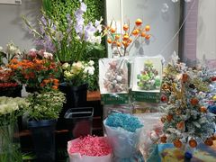 -何兮花店·气球派对鲜花店(马桥银春路万科城店)