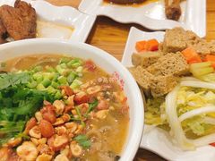 卤鸡爪-邢中原杂面条(淮北街总店)