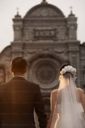 -雪中彩影婚纱摄影·微光艺术中心