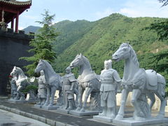 -汉中石门栈道风景区