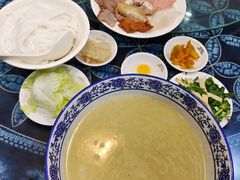 -桥香园云南过桥米线(金马碧鸡店)