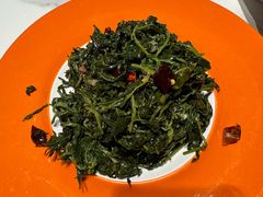 -三江源美食城