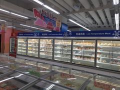-家乐福(四元桥购物中心店)