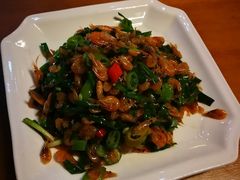 -临江餐馆二楼美食部落