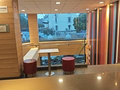 -麦当劳(乳山路店)