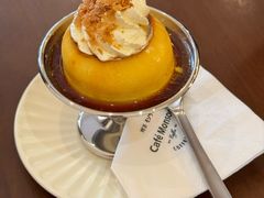 -Café Monson