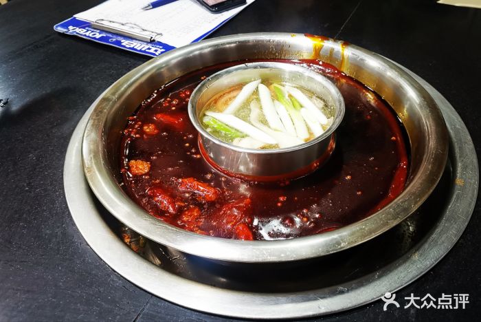 夜福火锅(临江门店)鸳鸯锅图片