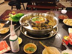 -邓莽子老火锅(中兴路总店)