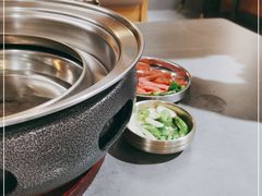 -围炉肉舍丹东海鲜烤肉·烤活鳗(步行街店)