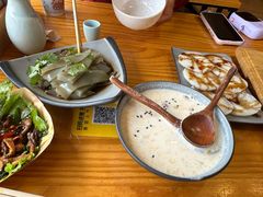 -勺子米线·云南传统小吃市集(四方街店)