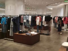 -URBAN REVIVO(上海中庚漫游城店)