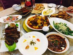 -马尔龙新疆饭店·清真(瑞景店)