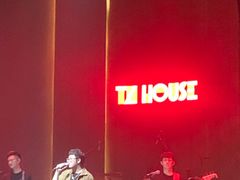 -TZ House音乐现场(来福士中心店)