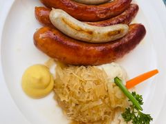 -LENBACH兰巴赫西餐啤酒坊(大连东港店)