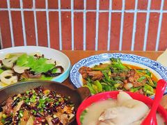 -张太婆老妈蹄花川菜馆·中华餐饮老字号(望平街店)