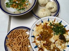 -正南齐北·老街糯米团(洪崖洞店)