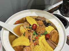 -江城小馆陕南妈妈菜·全球旅行餐厅(钟楼店)