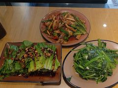 -易老九江湖菜(北滨一路店)