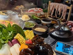 -湊湊火锅·茶憩(杭州湖滨银泰in77店)