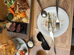 -Mark&Mars Restaurant