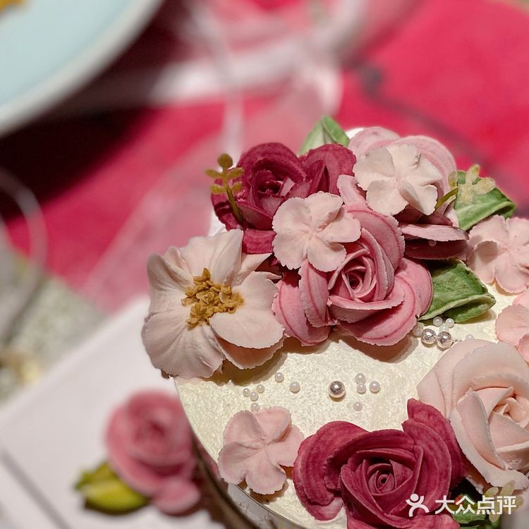 春日[礼花]韩式裱花蛋糕[礼花]推荐