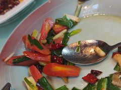-彩云天云南餐厅