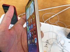-Apple零售店(华贸购物中心店)